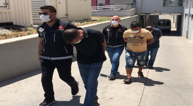 Adana’da uyuşturucu satıcılarına yönelik operasyonda 2 şüpheli tutuklandı