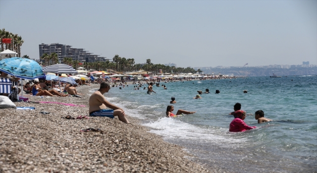 Turizm merkezleri Muğla ve Antalya’da bayram tatili yoğunluğu