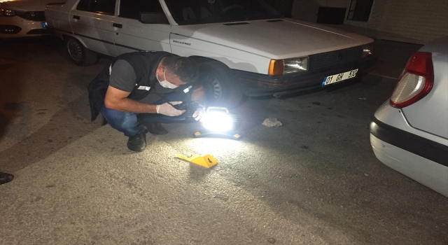 Adana’da silahlı saldırıya uğrayan 2 kişi yaralandı
