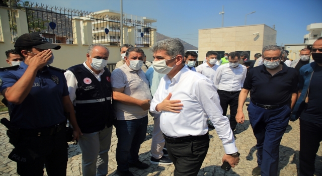 İçişleri Bakan Yardımcısı İnce’den, Mersin Aydıncık’taki yangında zarar gören alanlarda inceleme