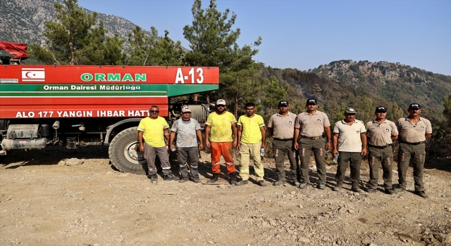KKTC’nin ”alev savaşçıları” Manavgat’taki yangın bölgesinde çalışmalara destek veriyor