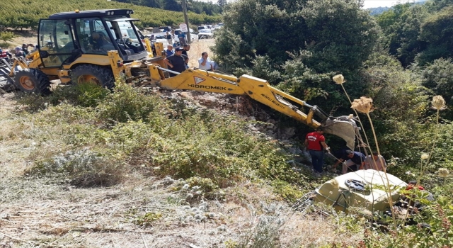 Mersin’de devrilen traktörün altında kalan kişi yaşamını yitirdi