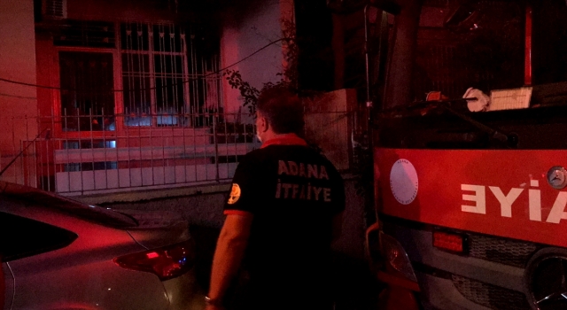 Adana’da tek katlı evde çıkan yangın hasara neden oldu
