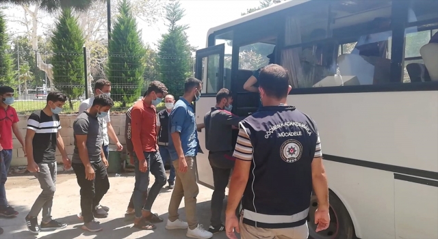 Osmaniye’de yurda yasa dışı yollardan giren 28 yabancı uyruklu yakalandı