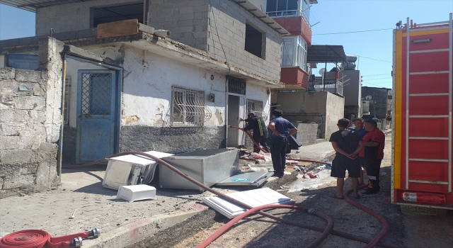 Tarsus’ta çıkan ev yangını hasara neden oldu
