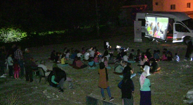 ”Vizontele Köyde” projesi ebeveyn ve çocuklarını açık hava sinemasında buluşturuyor
