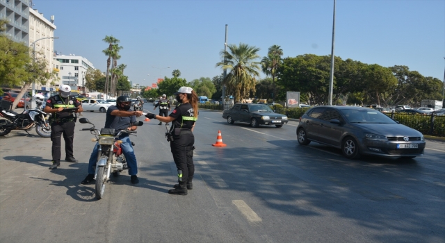 Mersin’de motosiklet sürücülerine yönelik denetim gerçekleştirildi