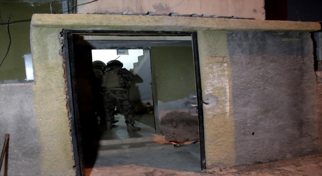 Adana’da uyuşturucu operasyonunda 9 zanlı yakalandı
