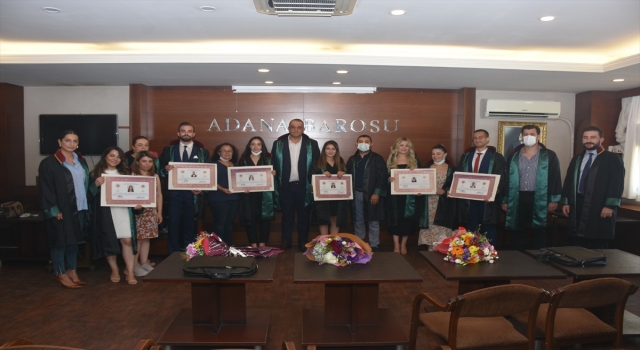 Adana Barosunda stajını tamamlayan 6 yeni avukat mesleğe başladı