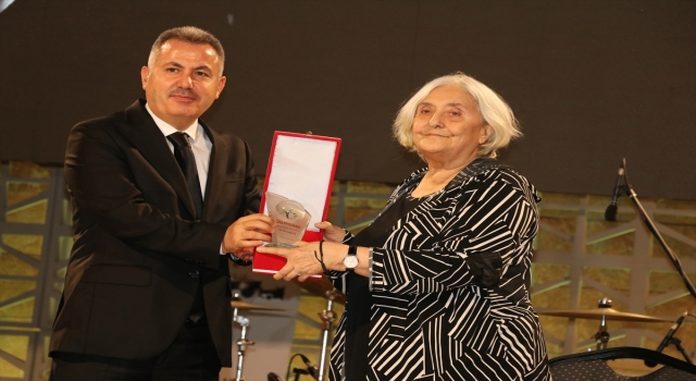 28. Uluslararası Adana Altın Koza Film Festivali’nde ”Orhan Kemal Emek Ödülleri” törenle verildi