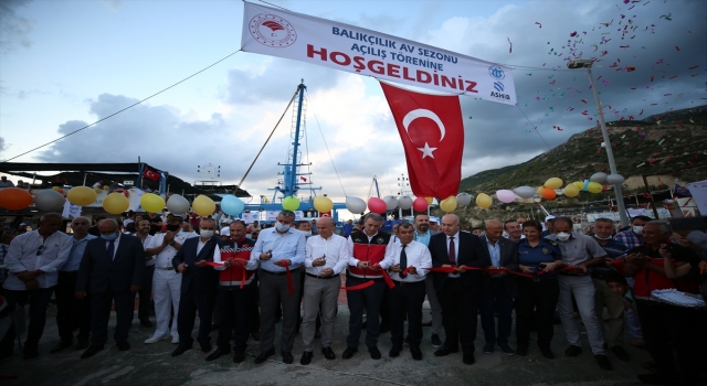 Hataylı balıkçılar ”vira bismillah” dedi
