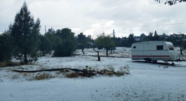 Mersin’de dolu, sebze ve meyve bahçelerine zarar verdi