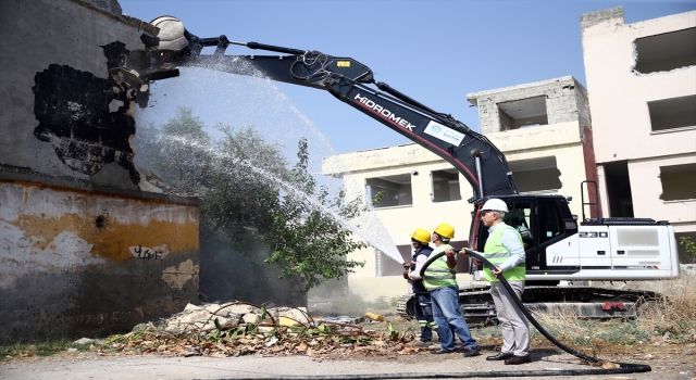 Mersin Akdeniz’de 415 dairelik toplu konut projesinde çalışmalar başladı