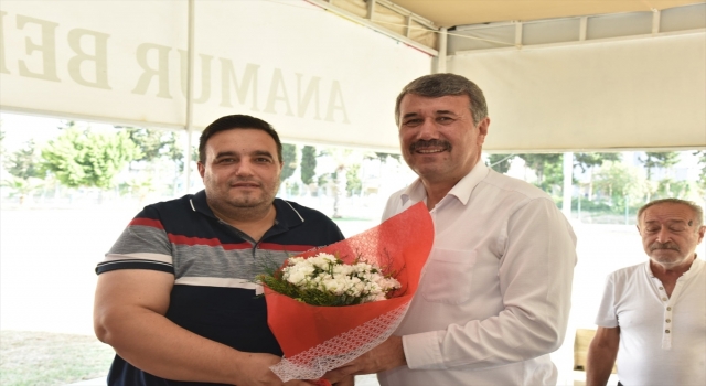 Anamur’da yol yapım çalışmaları devam ediyor