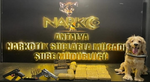 Antalya’da 8 kilo 800 gram eroin ele geçirildi