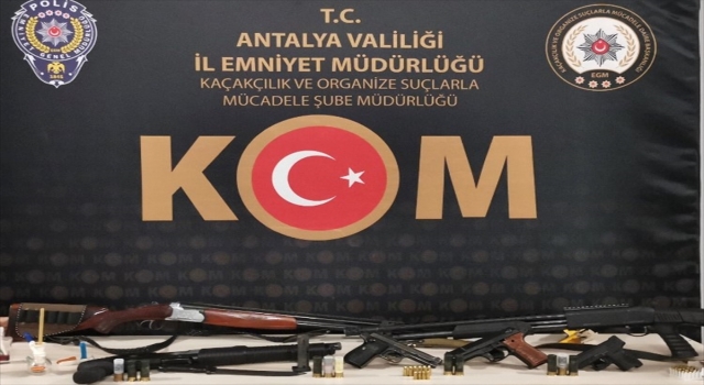 Suç örgütlerine yönelik ”Sahil Rüzgarı2” operasyonunda Antalya’da 14 şüpheli yakalandı