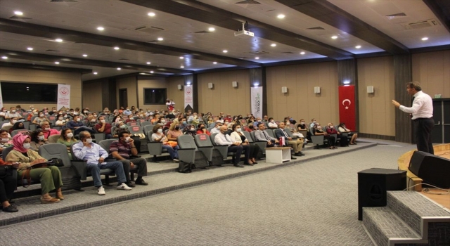 Adana’da koruyucu aileler buluştu