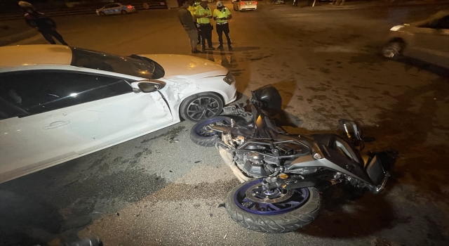 Adana’da otomobille çarpışan motosikletteki 2 polis yaralandı