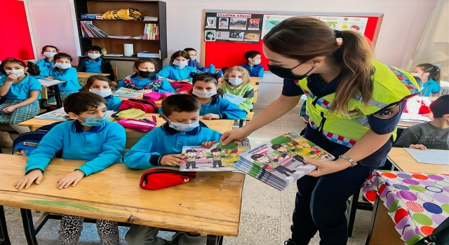 Mersin’de çocuklara trafik eğitimi verildi
