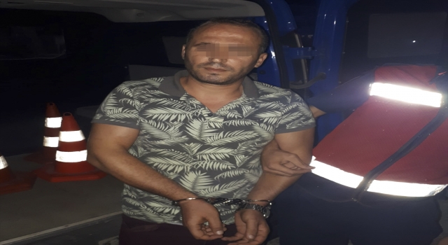 Antalya’da bir kişi, alacak verecek yüzünden kardeşini silahla yaraladı