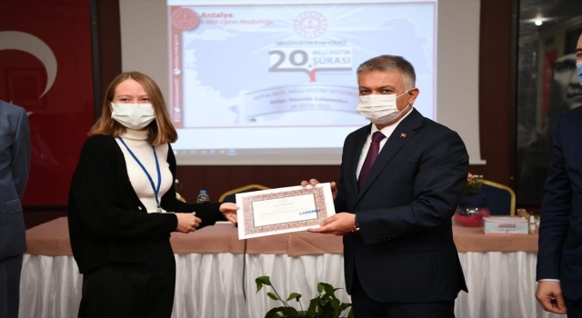 Vali Yazıcı, 20. Eğitim Şurası Antalya Bölge Toplantısına katıldı