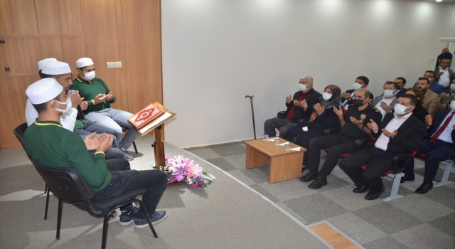 Kahramanmaraş’ta şehit polis memuru Barış Göl adına yaptırılan kütüphane açıldı