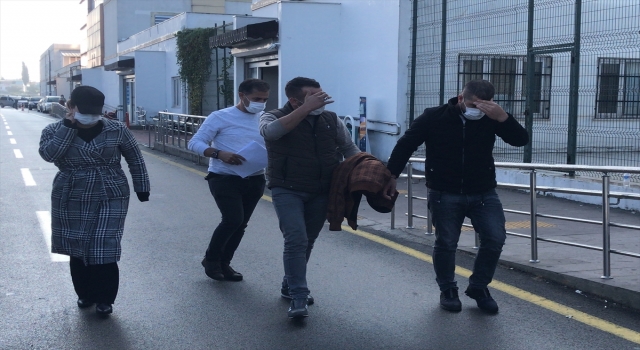 Adana’da göçmen kaçakçılığı iddiasıyla yakalanan 3 zanlıdan 2’si tutuklandı