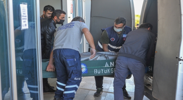 Antalya’da öldürülen kişinin cenazesi yakınlarına teslim edildi