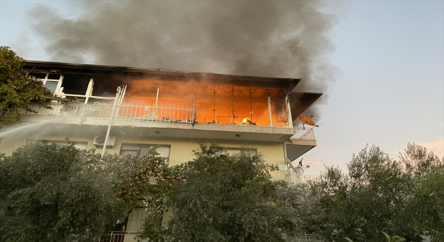 Antalya’da evde çıkan yangın hasara neden oldu