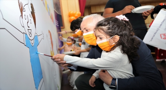 Akdeniz Belediye Başkanı Gültak, lösemili çocuklarla buluştu