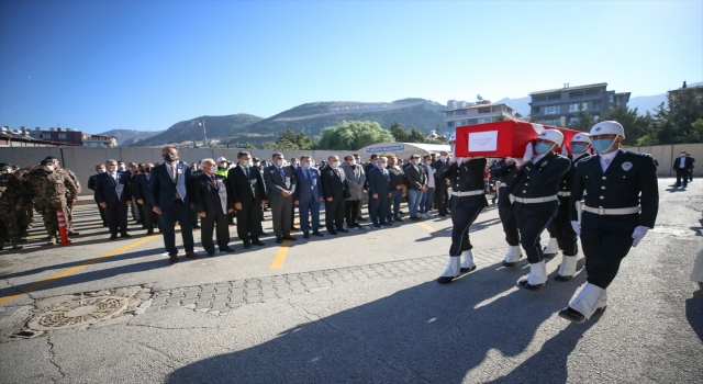 Hatay’da trafik kazasında şehit olan polis memuru için tören düzenlendi