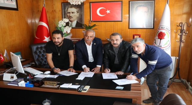 Kemer’de içme suyu isale hattı yenileniyor