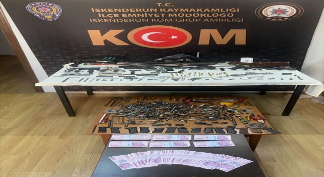 Hatay’da silah ve uyuşturucu ticareti operasyonunda 18 zanlı tutuklandı