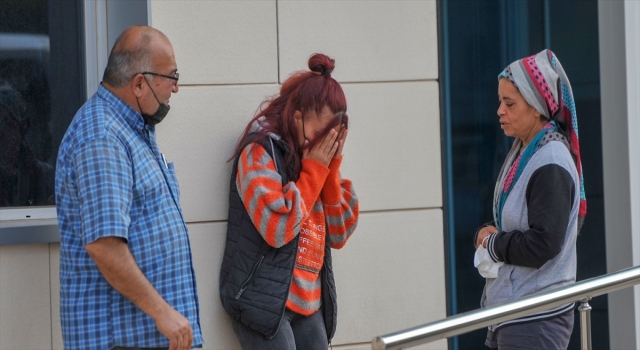 Antalya’da babasının darbettiği öne sürülen bebeğin cenazesi annesine teslim edildi
