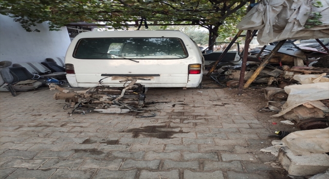 Hatay’da çalıntı 2 otomobil bulundu