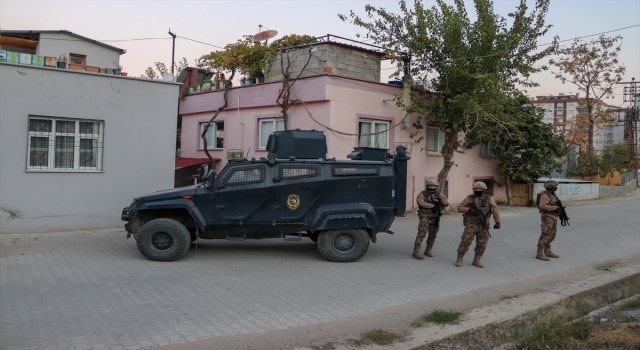 Osmaniye merkezli uyuşturucu operasyonunda 16 zanlı yakalandı