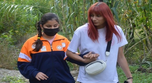 Antalya’da görme engellilerle doğa yürüyüşü yapıldı