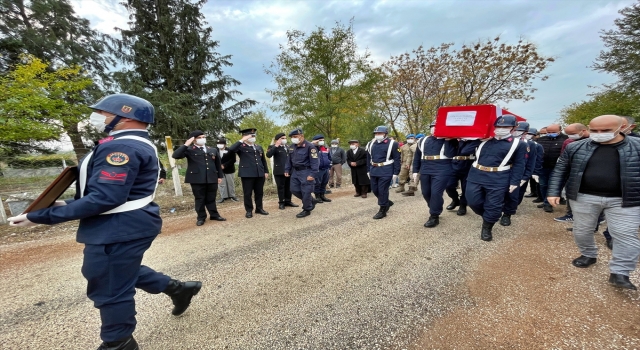 Tunceli’de kalp krizi sonucu vefat eden askerin cenazesi Osmaniye’de defnedildi