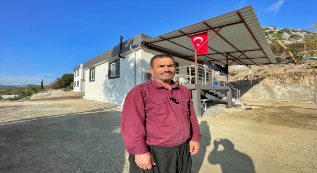 Osmaniye’deki orman yangınında evleri zarar gören köylüler yeni yuvalarına kavuştu