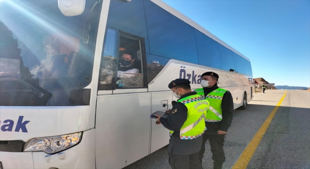 Antalya’da zorunlu kış lastiği denetimi yapıldı