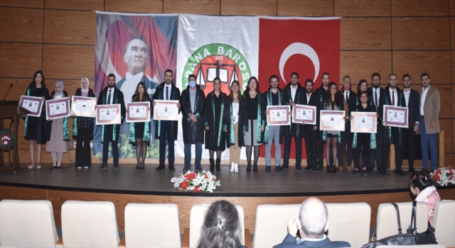 Adana’da stajını tamamlayan 13 avukat ruhsatlarını aldı