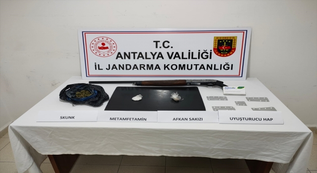 Antalya’da uyuşturucu operasyonlarında 5 şüpheli gözaltına alındı