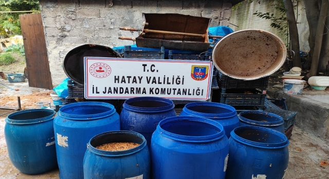 Hatay’da 2 bin 790 litre sahte içki ele geçirildi