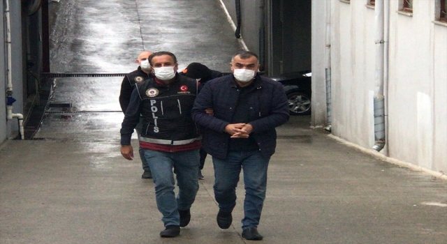 Adana’da evlerinde uyuşturucu sattıkları iddia edilen 3 zanlı tutuklandı