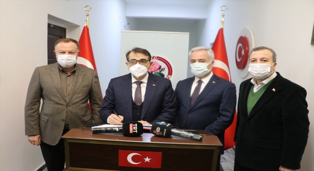 Enerji ve Tabii Kaynaklar Bakanı Dönmez, Isparta Valisi Seymenoğlu’nu ziyaret etti