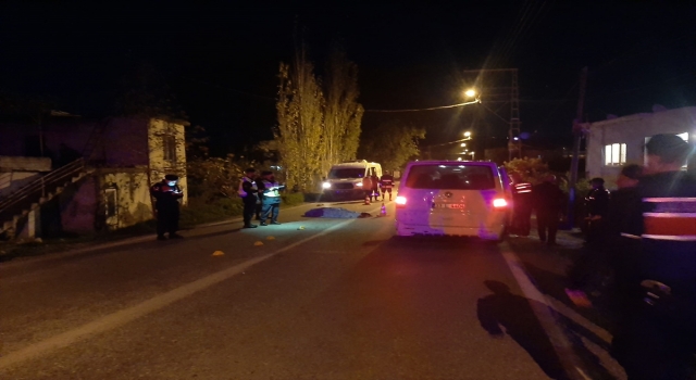 Mersin’de ölümlü ve yaralanmalı trafik kazasına karışan iki araç sürücüsü aranıyor