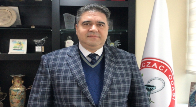 Adana’da eczane çalışanına bıçaklı saldırı girişimi güvenlik kamerasında
