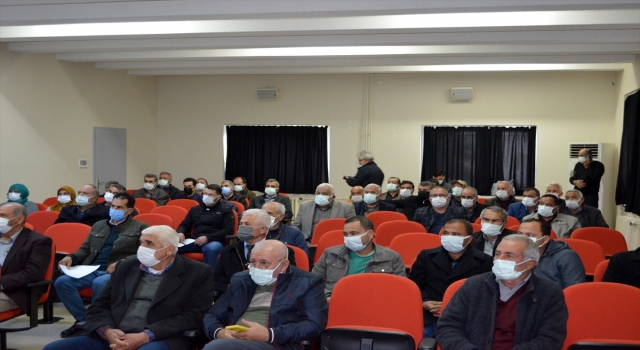 Mersin’de çiftçilere kivi üretimi eğitimi verildi