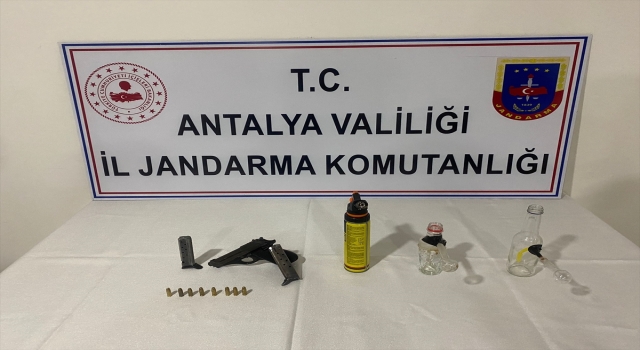 Antalya’da uyuşturucu operasyonlarında 6 zanlı yakalandı