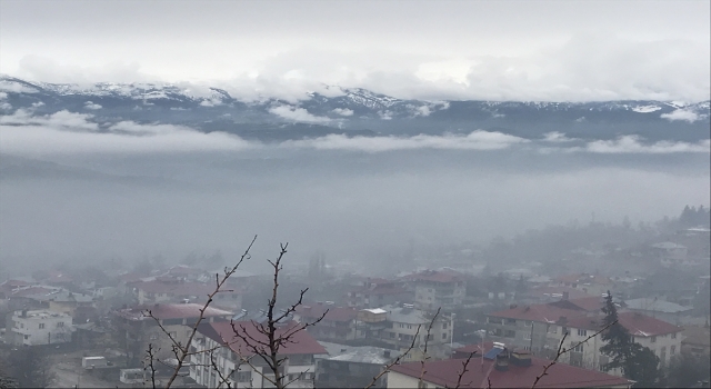 Aladağ kar yağışıyla beyaza büründü